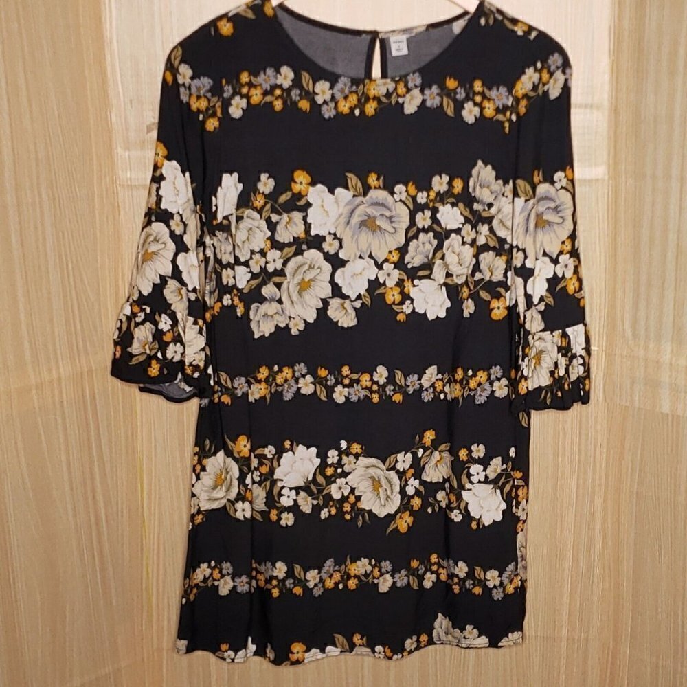 Old Navy Women's Blue Yellow Floral Knee Length Dress Small